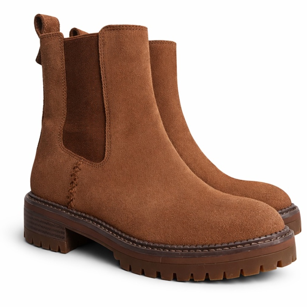 Crown Vintage Gilian Suede Chelsea Boots Women’s Size 6W
